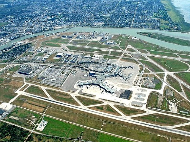 Vancouver Airport VIP Service photo