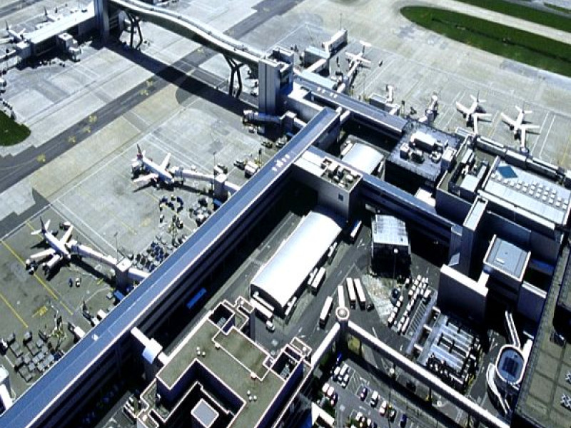 Gatwick Airport VIP Service photo