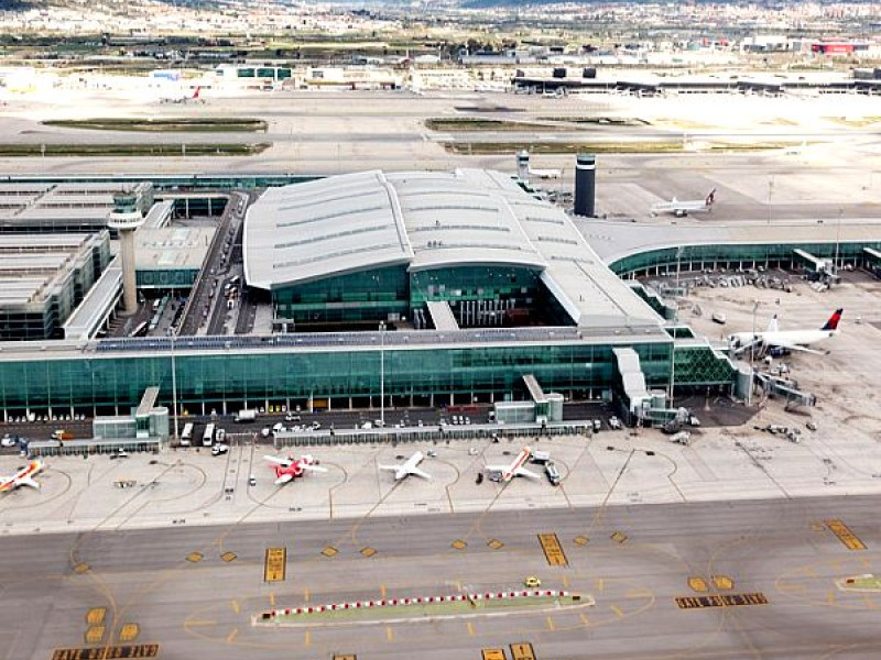 Barcelona Airport VIP Service photo
