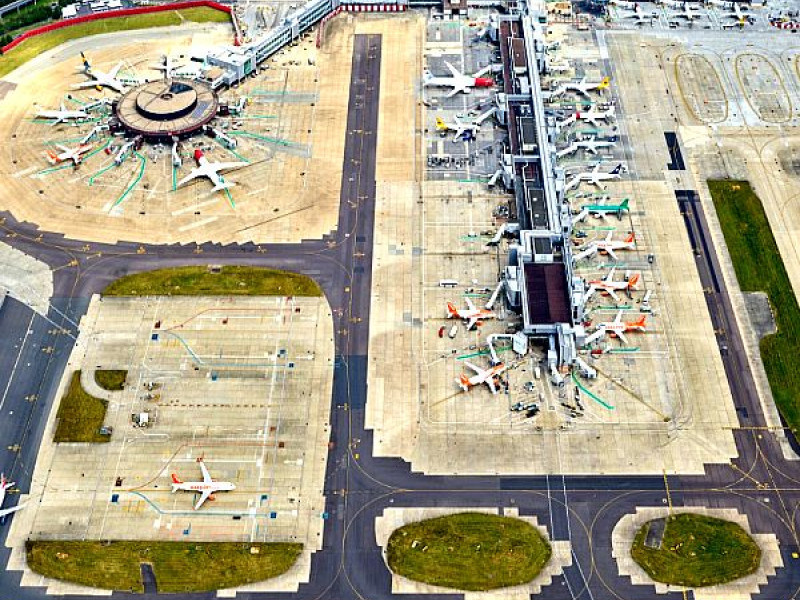 Gatwick Airport VIP Service photo