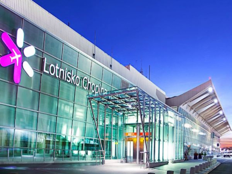 Warsaw airport VIP service photo