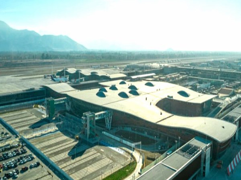 VIP Service Santiago Airport photo